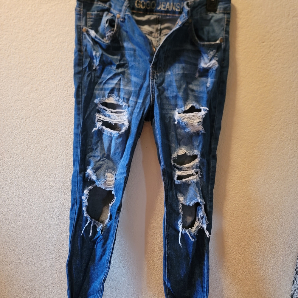 GOGO Distressed Blue Ankle Jeans